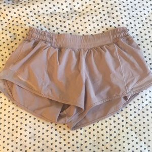 Lululemon Hotty hot shorts 2’ inseam